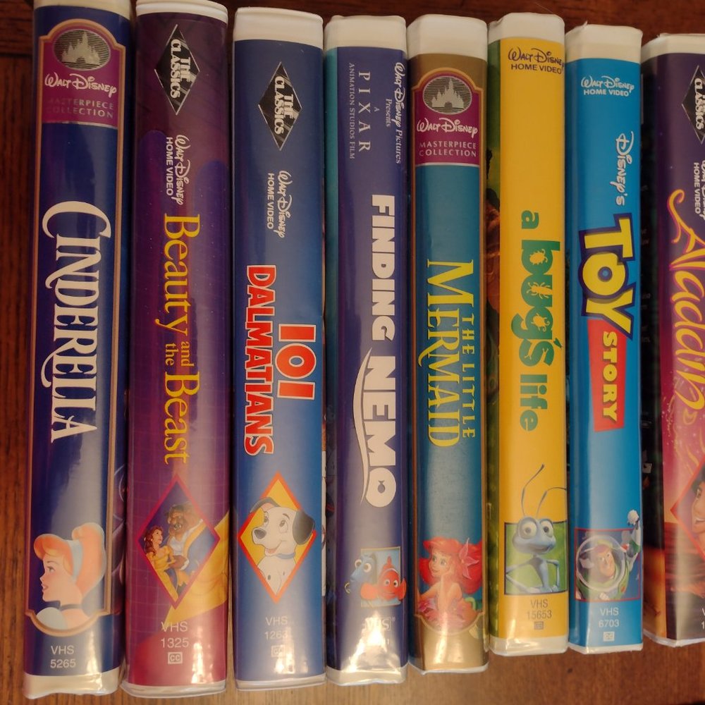 Disney VHS lot of 8 Beauty And The Beast Little Mermaid Cinderella Aladdin Nemo